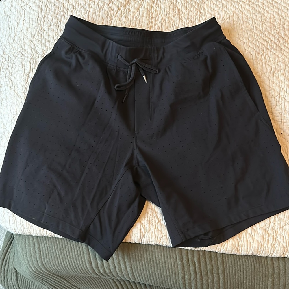 Men’s athletic shorts - Lululemon